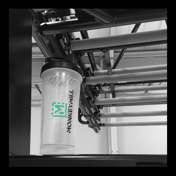 monkeymilluk's tweet photo. The @monkeymilluk shaker, an essential addition to any training sesh. Follow our journey to keep an eye on how you could win one 👍 #stayontop #FitnessEquipment #fitnessmotivation #Innovations #fitness #fitgirl #Training #motivation #monkeymill #gains #strength #fitfam #workout https://t.co/lTAWeNwrXK