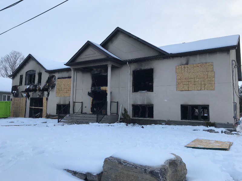 #Orleans home catches fire for third time in three years  ottawamatters.com/local-news/orl…  #ottnews https://t.co/dAjtYyiZxa