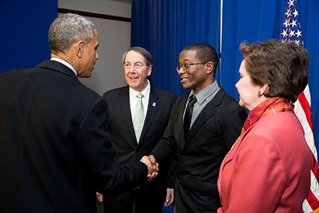ivytechCCalumni's tweet image. #ThrowbackThursday In 2015 Ivy Tech Alum, Michael Wilson, met President Barack Obama during his visit to campus in 2015.  #TBT #idefinesuccess