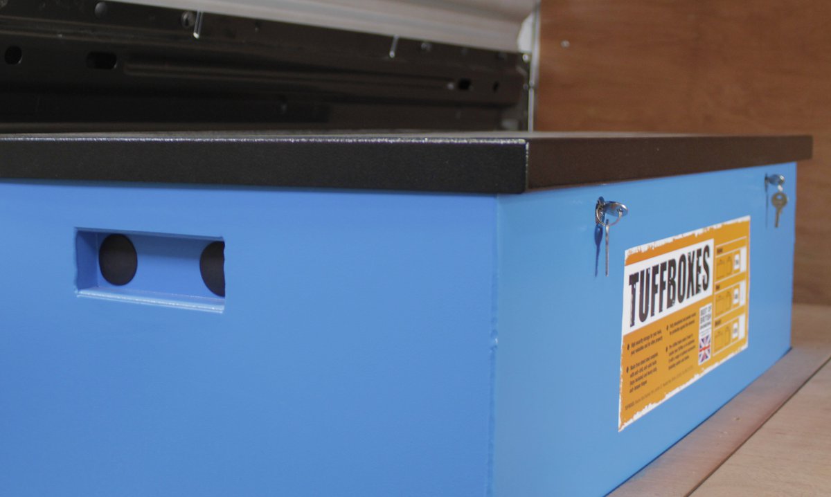 vehicleaccltd's tweet image. We know we SHOULD remove #tools from vans at night, but most of the time it&apos;s impractical to do so. Instead, invest in decent #vehiclesecurity to stop #criminals in their tracks: vehicle-accessories.net/Security

#vansecurity #lockitorloseit #vanlife @VansAttack @onthetoolstv