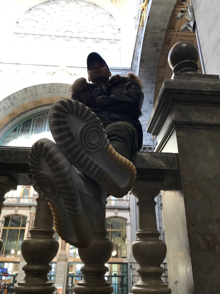 1Lord_Kingsley's tweet photo. This is how u see me fag ! #feet #sneakers #CashMaster #cashcow #iamthegod #cashcunt #cashmaster promo #rtcunt https://t.co/AlR0OIbdRn