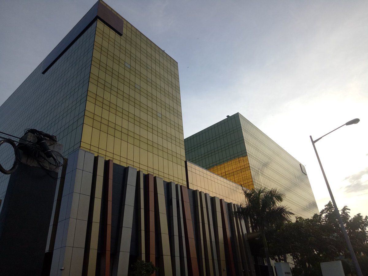 sauljohnjoseph1's tweet photo. CITY OF DREAMS @cityofdreamsPH 

#cityofdreams #cityofdreamsmanila #manila #pasay #wheninphilippines #wheninmanila #wheninpasay #follow #followme #followback #followforfollow #follow4follow #photography #photographer #philippines🇵🇭 #pinoy #asian #tweet #twitter https://t.co/hoTFn3YQLP