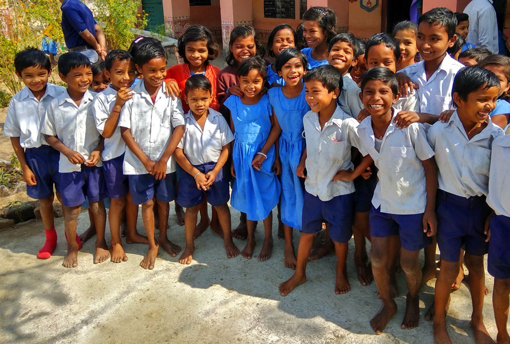 Miljoenen kinderen kunnen niet gebruik maken van hun recht op onderwijs. Edukans helpt. Jij ook?#dagvandeleerplicht https://t.co/7rV0xunSfg