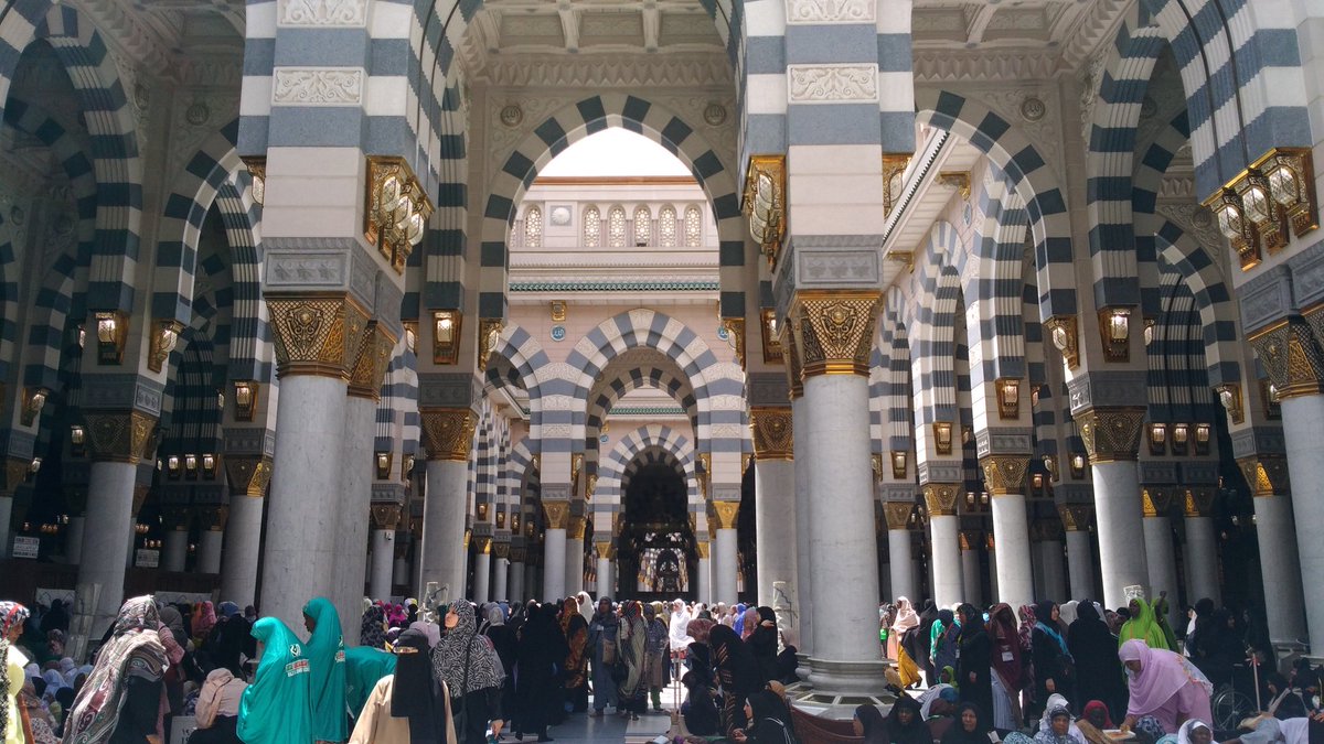 BornoYoung's tweet photo. How many Retweets for this beautiful picture &amp; prayers?

May our next Ramadan be in Makkah. Amin https://t.co/usgBtb8Wkv