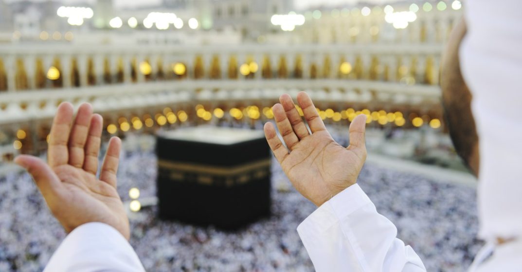 BornoYoung's tweet photo. How many Retweets for this beautiful picture &amp; prayers?

May our next Ramadan be in Makkah. Amin https://t.co/usgBtb8Wkv
