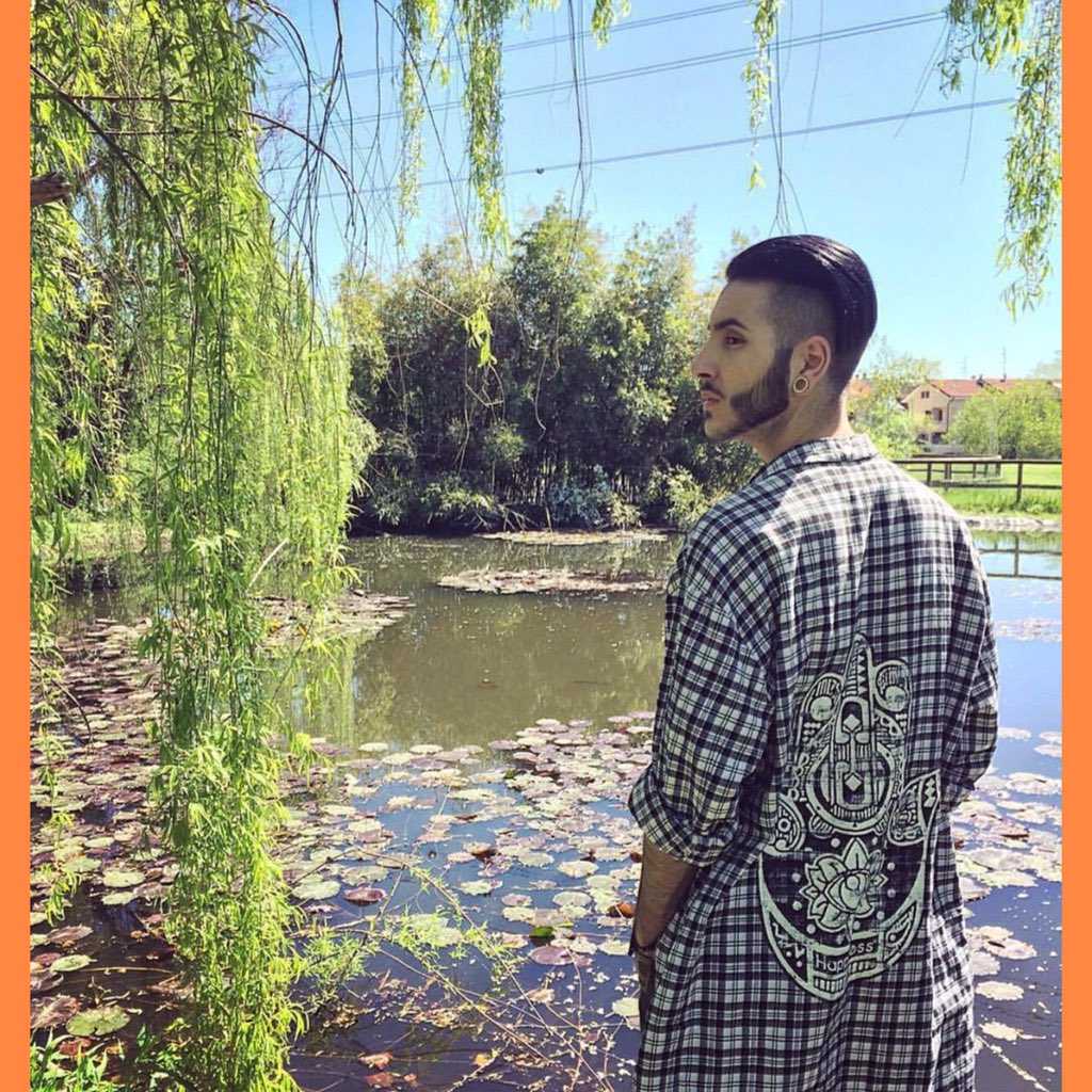itsmadhitation's tweet photo. Curiosità:
Dell’album Madhitation @ITSMADH è particolarmente legato alle canzoni #Tree e #Madhitation https://t.co/iPT8Nz8ZM8