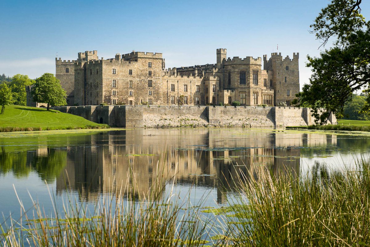 50) Visit one of England's finest medieval castles whilst staying at Mayland Farm Cottage. theholidaycottages.co.uk/Durham/9466 #Woodland #BishopAuckland #Durham #England #Castle #History #DayOut #Holiday #Travel