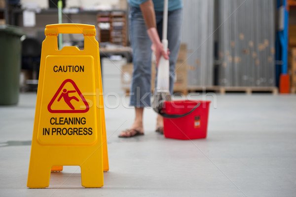 Evening Cleaning - Opportunity for you to join a large cleaning team on a part-time shift Monday to Friday based in #Basingstoke. If you are interested in cleaning work give us a call on 01256 471 508 : ow.ly/5Nun30iXFe3 #Cleaning #Cleaners #Jobs #Vacancies