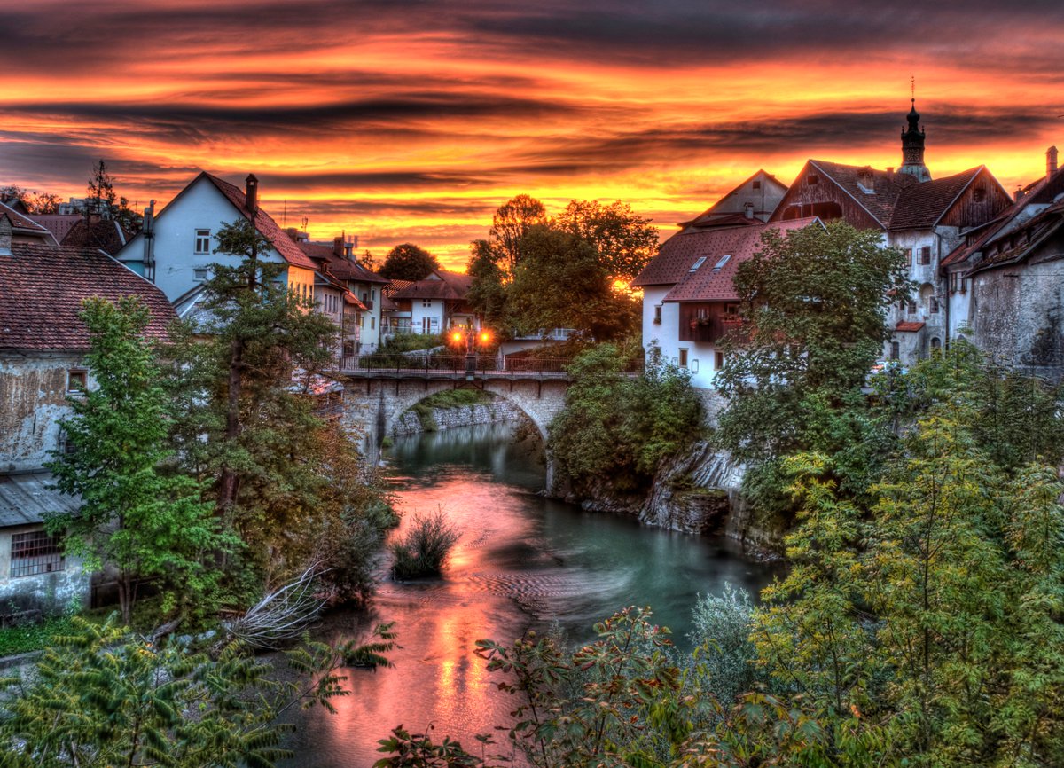 Slovenia_in_UK's tweet image. A must tip for #Slovenia. Škofja Loka is the most preserved medieval town in Slovenia.  (Photo: A. Frelih).