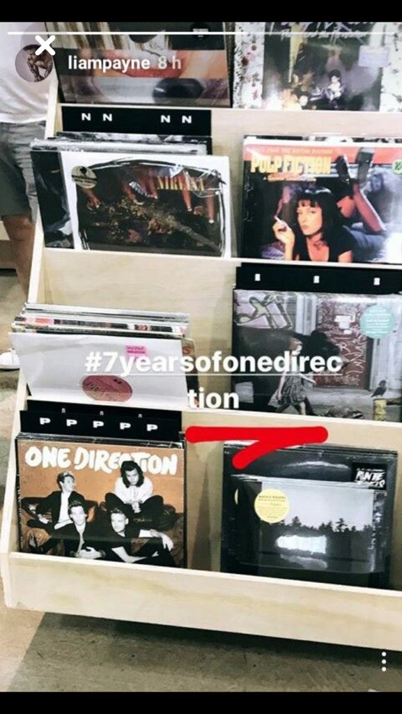 laret__'s tweet photo. Liam Payne è sotto mille treni chiamati One Direction.

LIAM UNO DI NOI.

Questo fandom lo salverà lui. https://t.co/6jQvlp9FN0