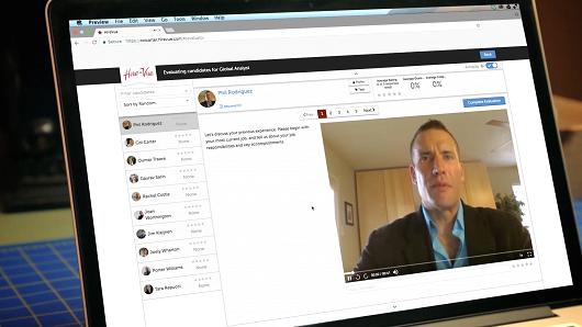 Get ready, this year your next job interview may be with an A.I. robot
#AI #ArtificialIntelligence #TechCastGlobal
cnb.cx/2GoAPSy