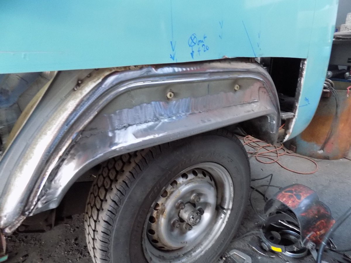 VBaywindow's tweet photo. More rear end this time passenger side inner arch work 😉 #Volkswagen #VW @VWT2OC https://t.co/AsXXV5GG2X