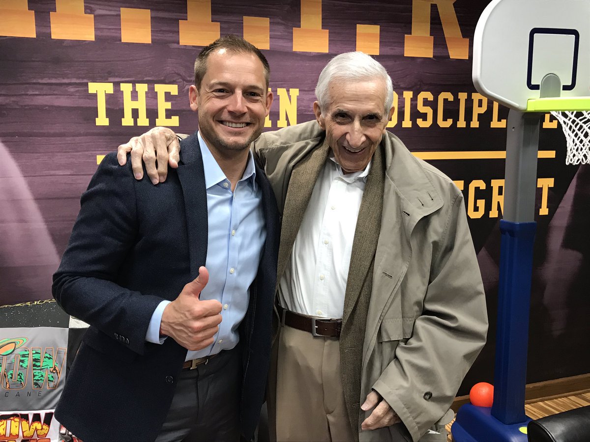 GopherHole's tweet photo. RT to wish Minnesota sports LEGEND @SidHartman a Happy 98th Birthday!!!!! #ClosePersonalFriend #Gophers #Vikings #MNTwins #TWolves https://t.co/PbTdbgbjnQ