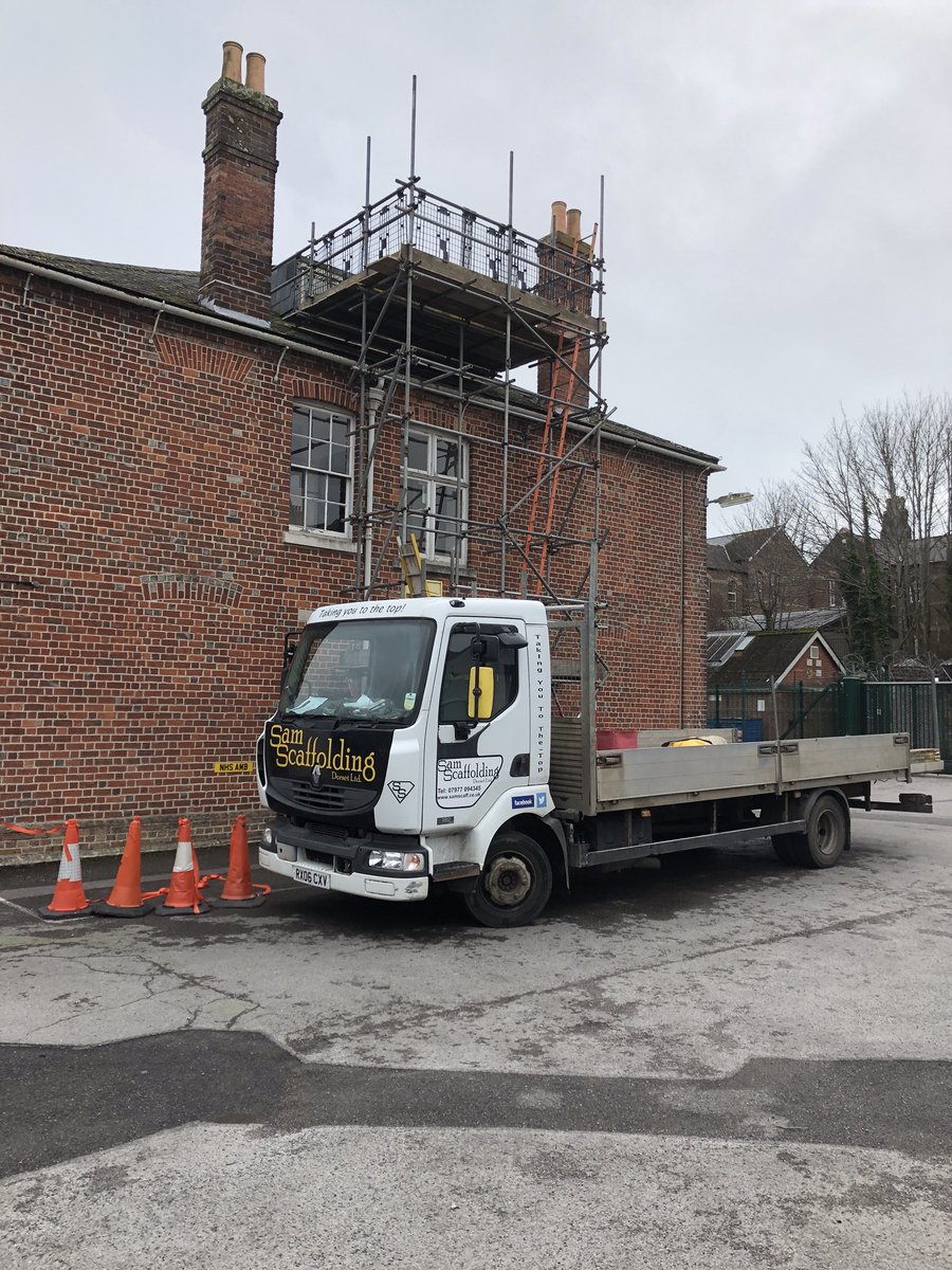 SamScaff2003's tweet photo. Independent Access tower. #Dorchester #Scaffolding https://t.co/MwTJf3MWXx