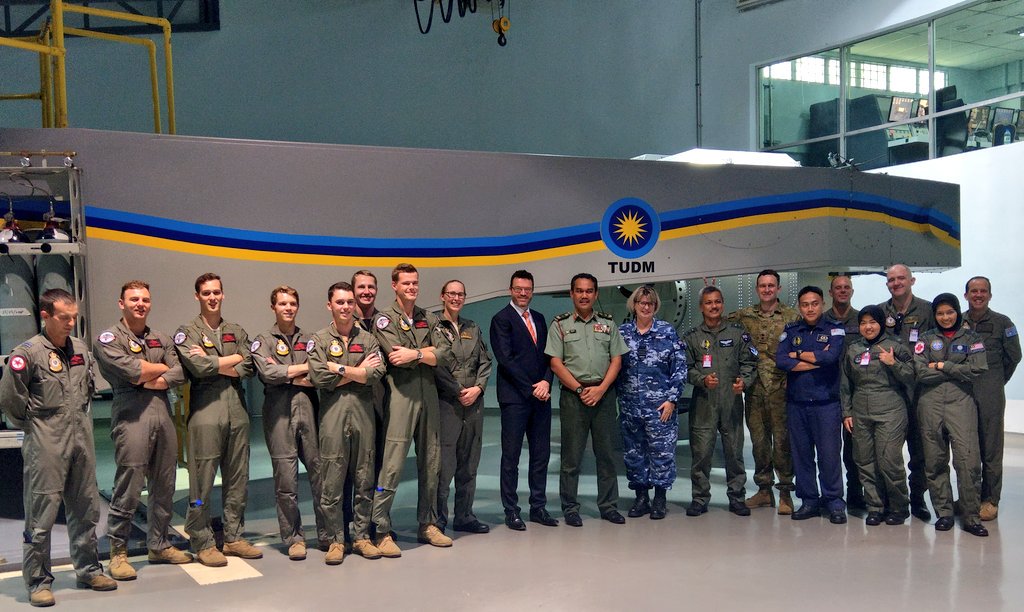 15 March 2018: #IPP and RAAf AVMED celebrated our 10th year joint collaboration in training doctors and pilots on aviation medicine and high-G exposures between the 2 countries. 
<a href="/DrKoming/">Dr Yaakop</a> 
#airforcenextgen
#PerkasaPerwira