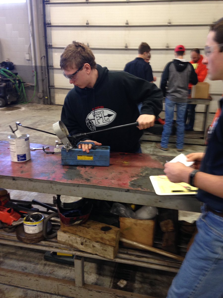 FLFFA's tweet photo. Rotation #1 just started at at the District Ag Mech Contest. #FLFFA https://t.co/olsawoarhD