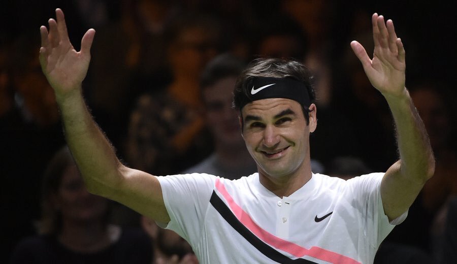 rodgerfederer3's tweet photo. Thank you Rotterdam! You broke the record for attendance.. 120k people! It was an amazing atmosphere 👊🏼👏🏼 https://t.co/6s2h1Fqers https://t.co/mqeWFbcCNQ