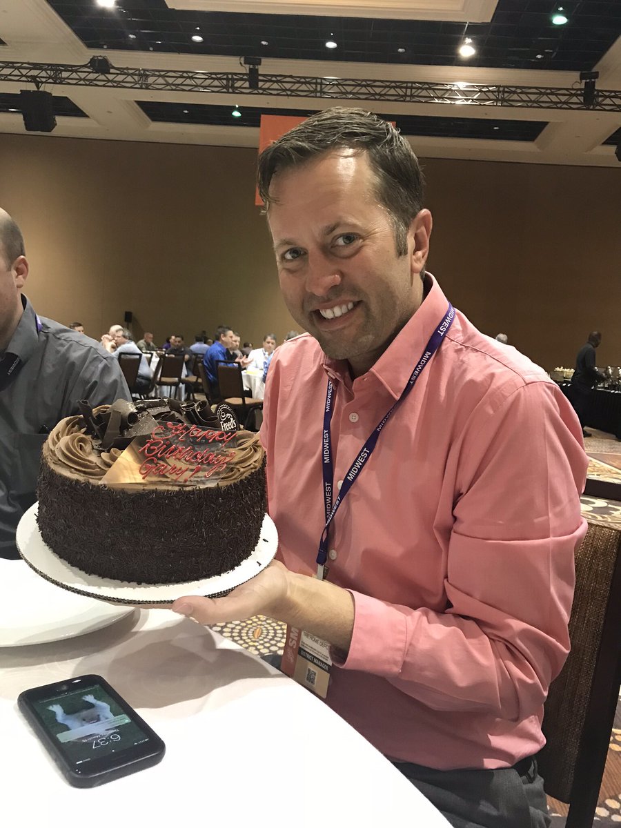 DokeyJason's tweet photo. HAPPY BIRTHDAY GARY!!@McFarrenGary @SinzWillie @dcbellah @priester_ron @HouleHeather @kelly_mayhall https://t.co/x7STtlsejK