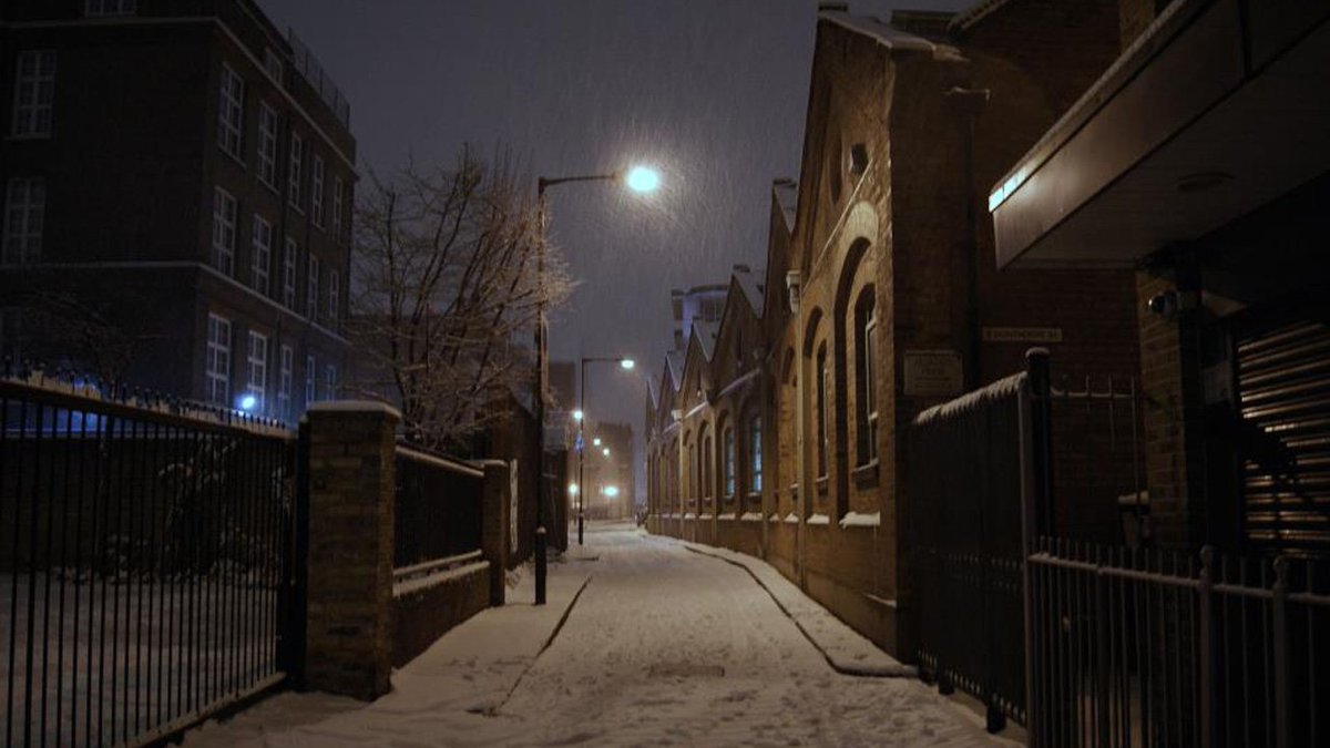 JTRConference's tweet photo. A Ripper Winter Wonderland in the back streets of East London. #jacktheripper #london #eastend @JackRipperTours https://t.co/m9D9uy3PTb