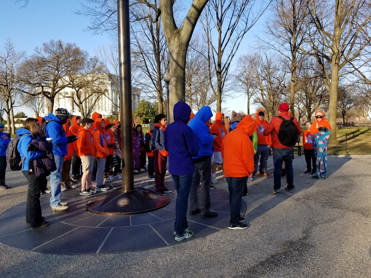Bus 4 at the Vietnam Memorial @dcmavs2018 #dcmavs2018