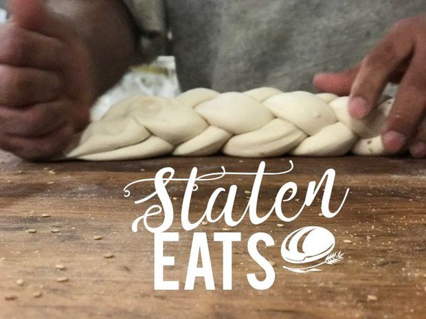 GillardsBakery's tweet photo. Italian breads &amp; cookies by the thousands at Rosemarie Bakery on Staten Island - https://t.co/ypkCsV5vSU https://t.co/YKlC8lAYmA #bread #artisan https://t.co/OxBkaUpIzp