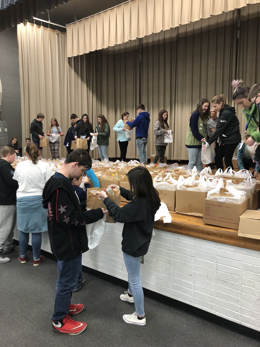 The Lakers are so grateful for Main Street Baptist Church. They donated a bag of food to every child in our school. We are so appreciative of the generosity this church shows us year round, and are especially thankful these bags of goodies!