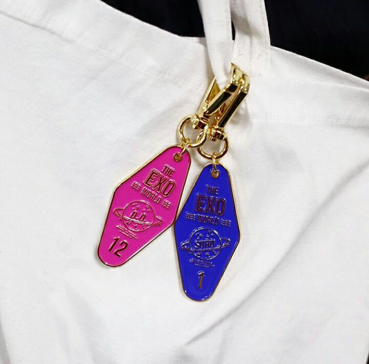 ExoLPortugal's tweet photo. [#IG] 180315 | Atualização de ´smtown_giftshop´ 
[EXO HOTEL KEYRING]

#EXO #엑소 #KEYRING #엑소키링 #EXOKEYRING #호텔키링 #EXO_KEYRING #그호텔어딥니까 #EXOPORTUGAL

~dimples https://t.co/stBqv0T51r