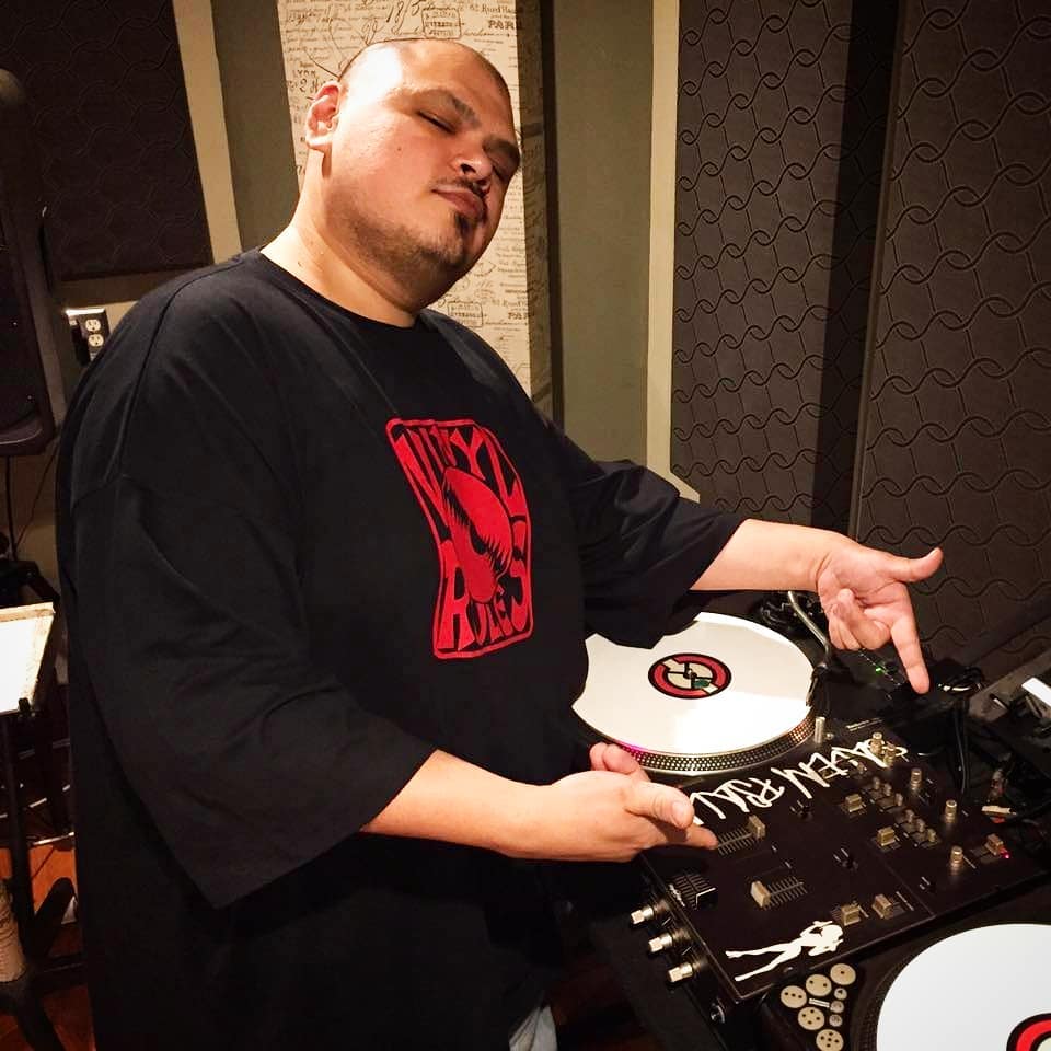 DJsAreNotJukeboxes tweet media