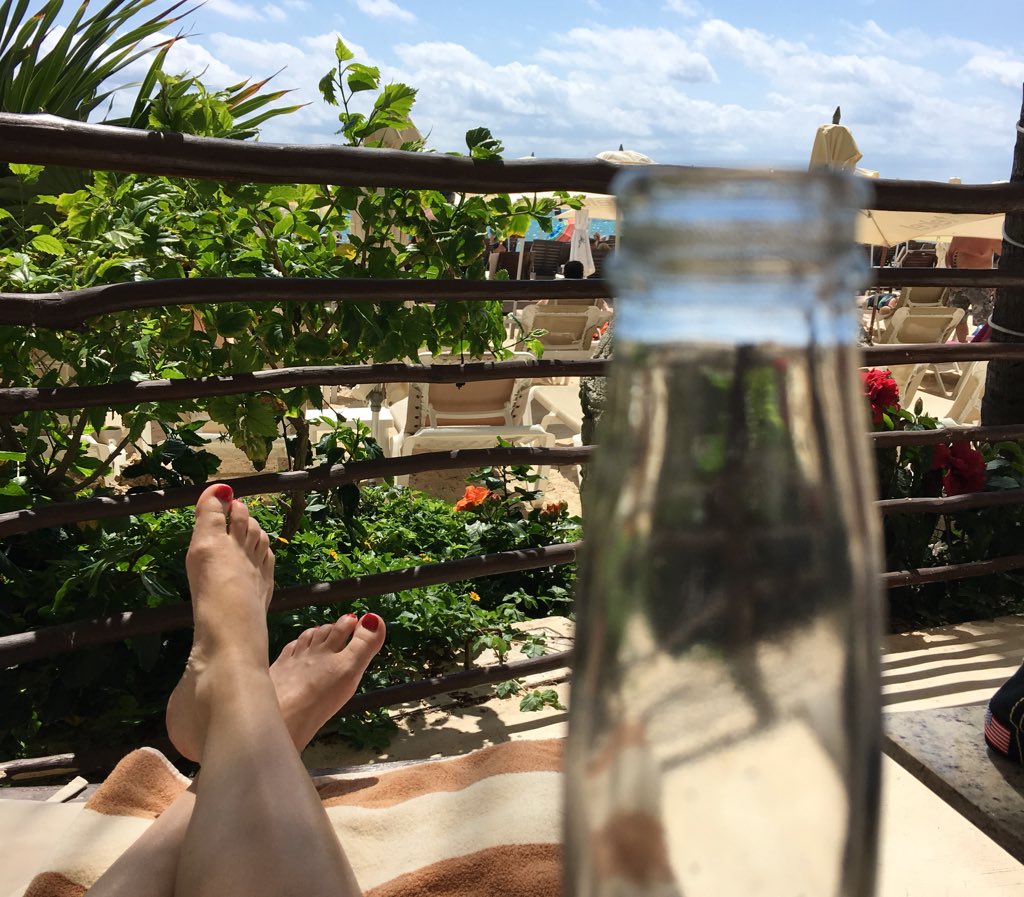 Amanda Hill tweet media