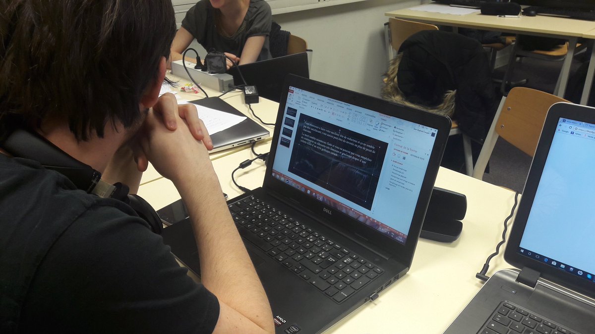 vncntrgr's tweet photo. Ludifier mon projet : définir problématique, intention, mécanismes et créer proto papier de jeu en 3h avec les étudiants @IngenieursECE #Gamejam https://t.co/ck17pjq0Fo