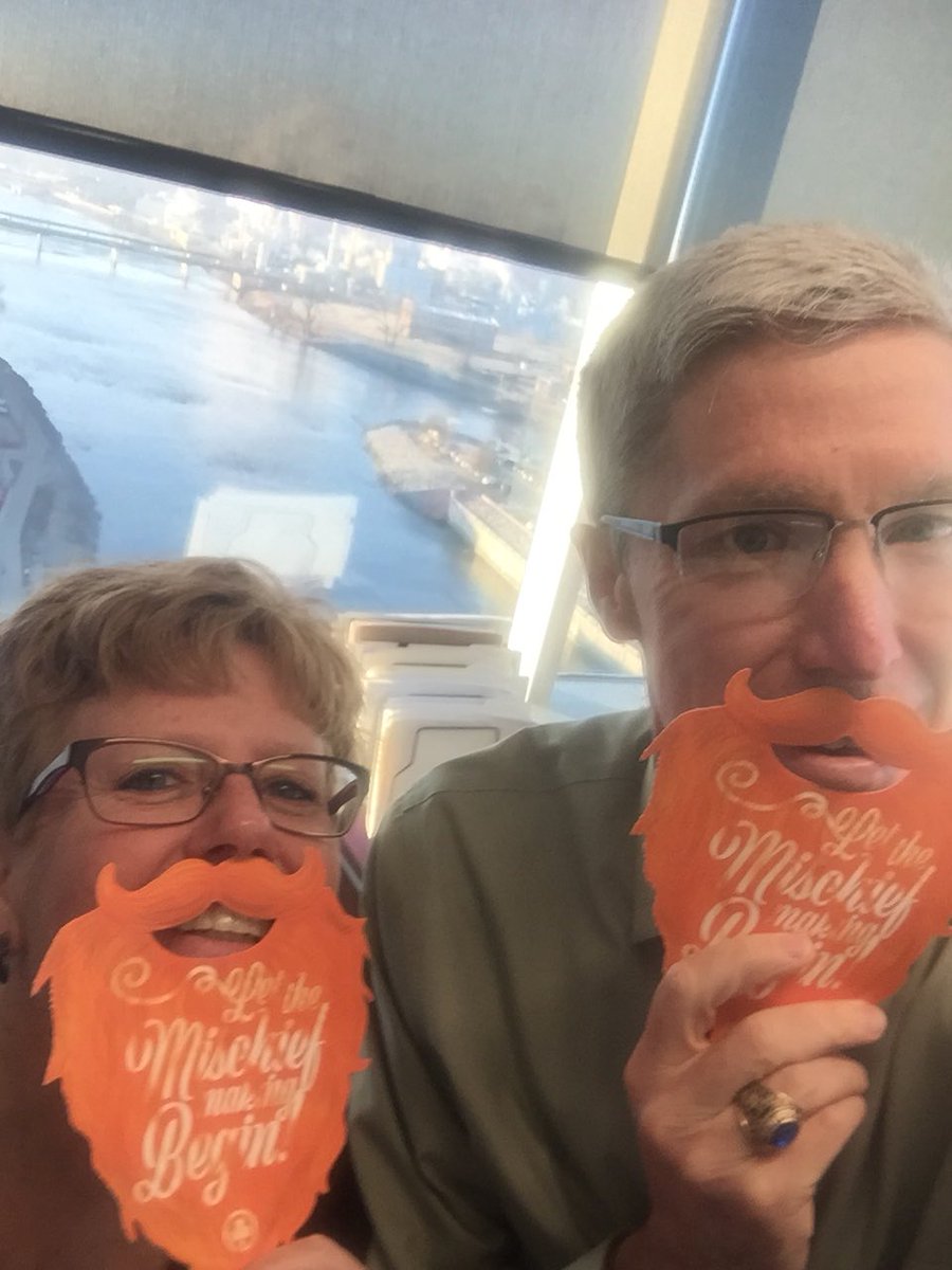 pdeignan12's tweet photo. From a couple Irish folks at Bankers Trust!! #beardsofryan https://t.co/rrHBnY9xhl