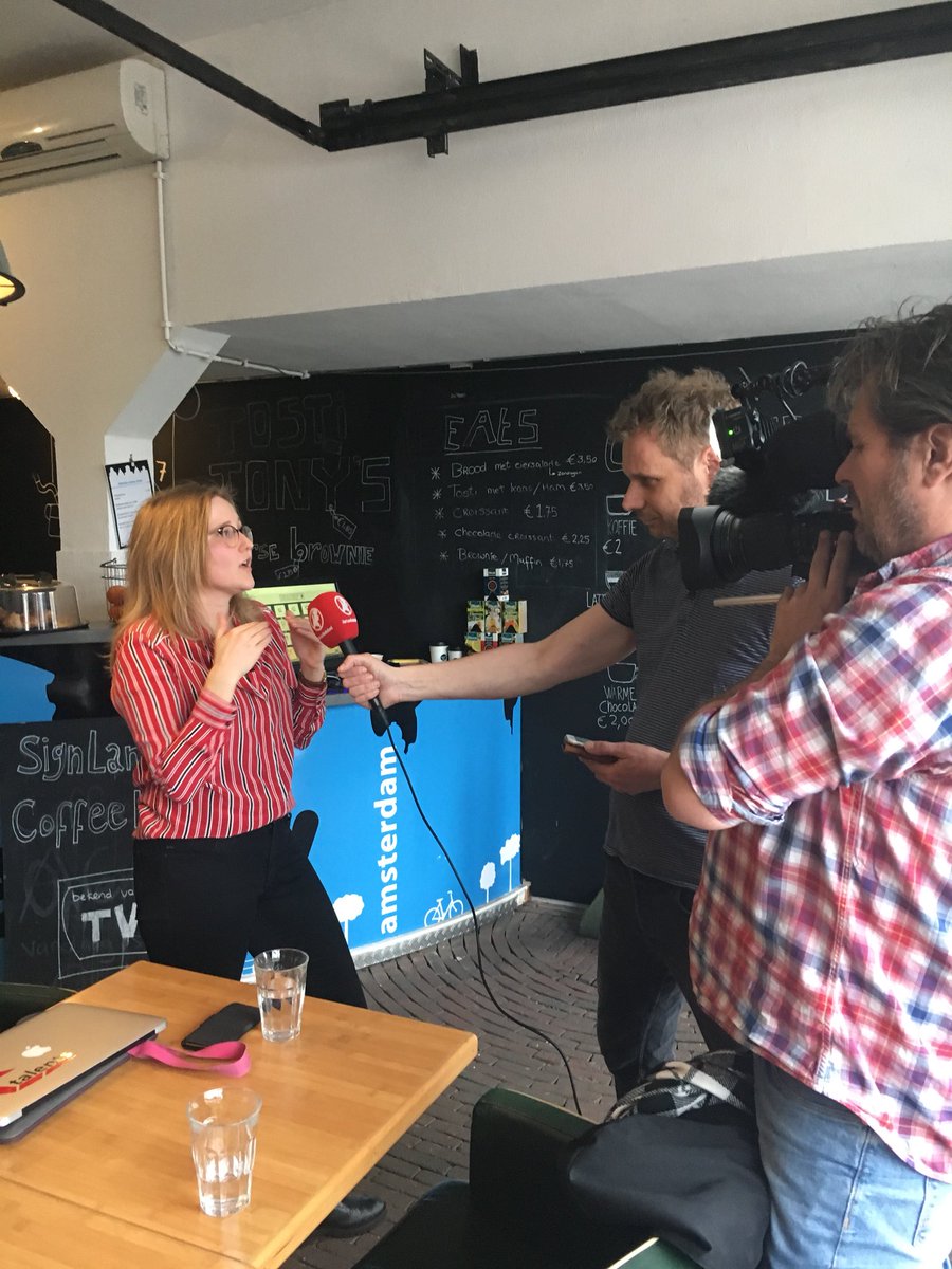 Vanavond om 2230 onze Lieke bij Hart van Nederland over het belang van gebarentaal, kijken!