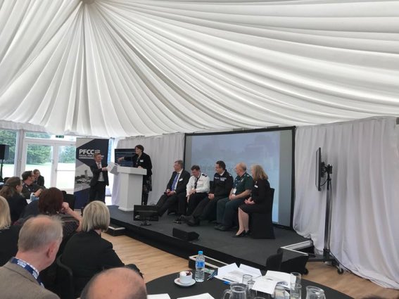 em_cathryn's tweet photo. Applause for @ECFRS Chief Fire Officer Adam Eckley for his 33 years Service to Essex and @kentfirerescue ahead of his retirement at the end of the month #UnstoppableEssex #TrueLeader https://t.co/Fw0IWgcLl1
