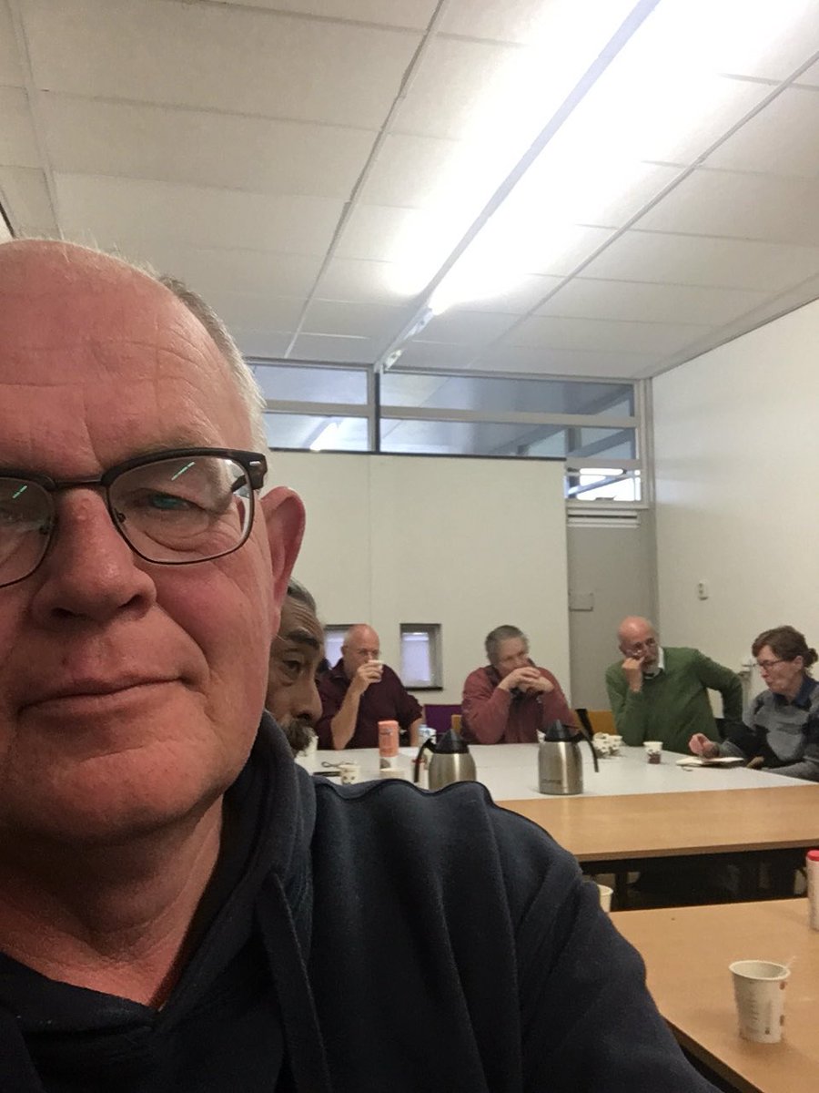 Goede grote opkomst politieke partijen <a href="/StadsTVTiel/">RegioTV Tiel</a> <a href="/CU_Tiel/">ChristenUnie Tiel</a> bij de voedselbank😀 met Dick Joke en Cor👍