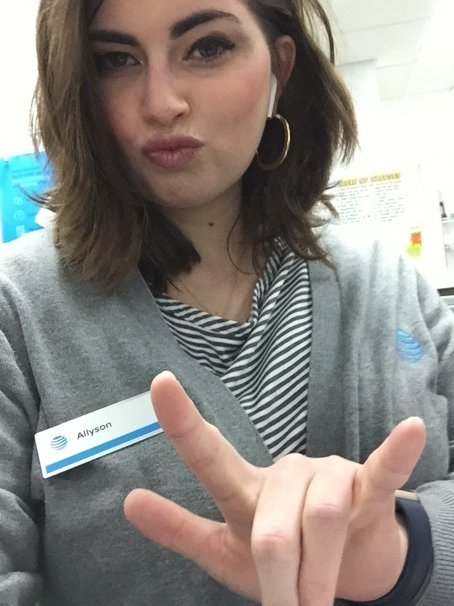 WildAllyson's tweet photo. Rocking out this morning to some #RSC1811 #LifeAtAtt 🌞♥️ https://t.co/GYRIjuM1SK