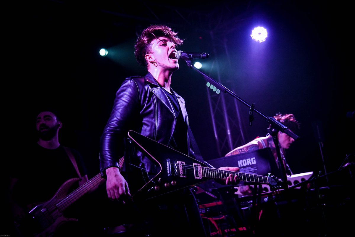 TheKolors tweet picture