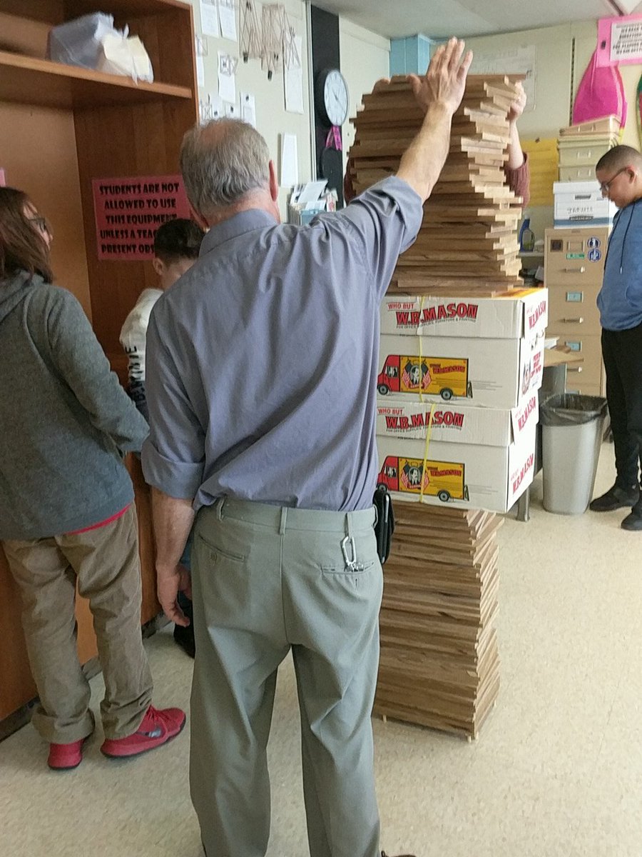 MrOrrall's tweet photo. Eight little pieces of paper holding all this weight. My Jarvais has some awesome projects. Lucky to have him as a neighbor! #MartinSpirit @MartinWildcats https://t.co/6S2qLQC0et