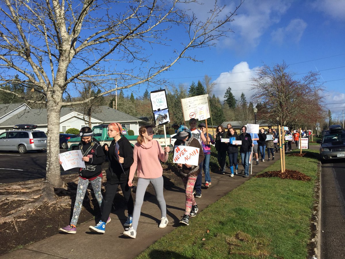 RhondaZimlich's tweet photo. @Emma4Change From our fierce kids who walked out yesterday #enough #neveragain #StudentWalkout #studentsforregulation @Emma4Change https://t.co/viIWbRuy0v