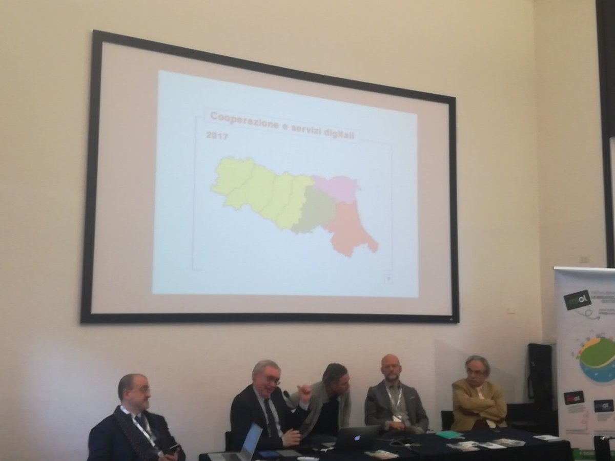 Cooperazione e servizi digitali. #EmiLib e la <a href="/ReteBibRomagna/">Biblioteche Romagna</a> nell'intervento di Leombroni in Sala Solari #convegnostelline