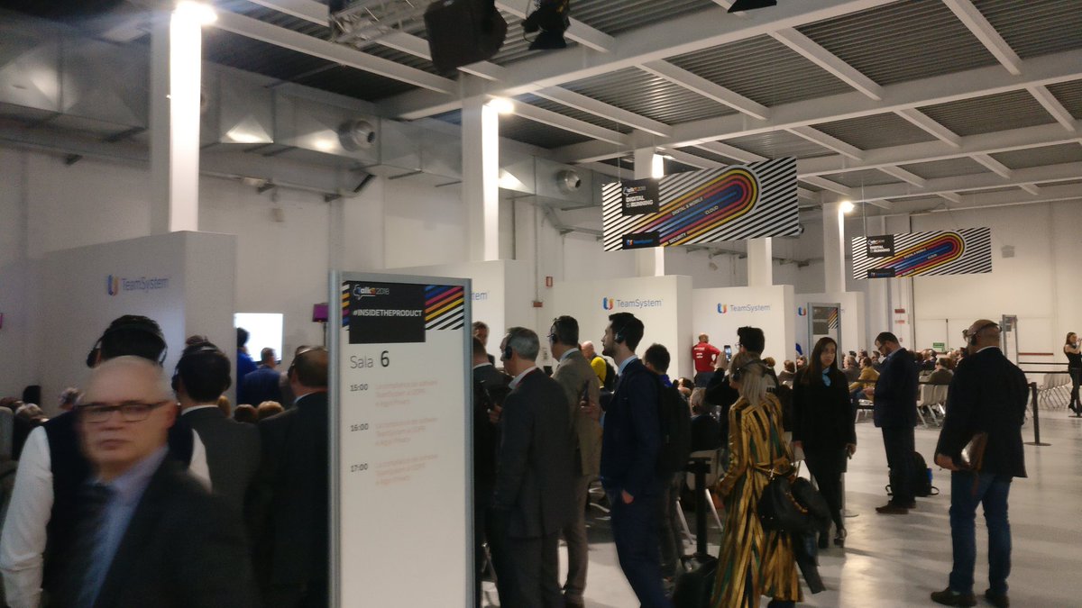 TeamSystemTalkS's tweet photo. Le sale demo #insidetheproduct accompagneranno il pomeriggio di #talks2018. Il prodotto sempre al primo posto #digitalisrunning https://t.co/VdL6eaZHrg