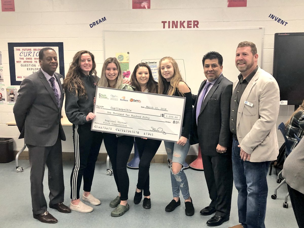MrsALHouchins's tweet photo. So incredibly proud of @cupllapsible team Kenedee, Sam, Olivia, and Ryle for winning the Hampton Roads Pitch Competition! They are the first @KempsAcademyINC funded team! Way to go!! 🎉 @incubatoredu https://t.co/iQYLYQ3jXp