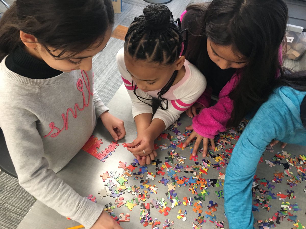 jerniganlib's tweet image. Makerspace + Research + Check-out + Critical Thinking = Collaborative Space in a #futurereadylibrary #mnpslibhack @MNPSLibraries