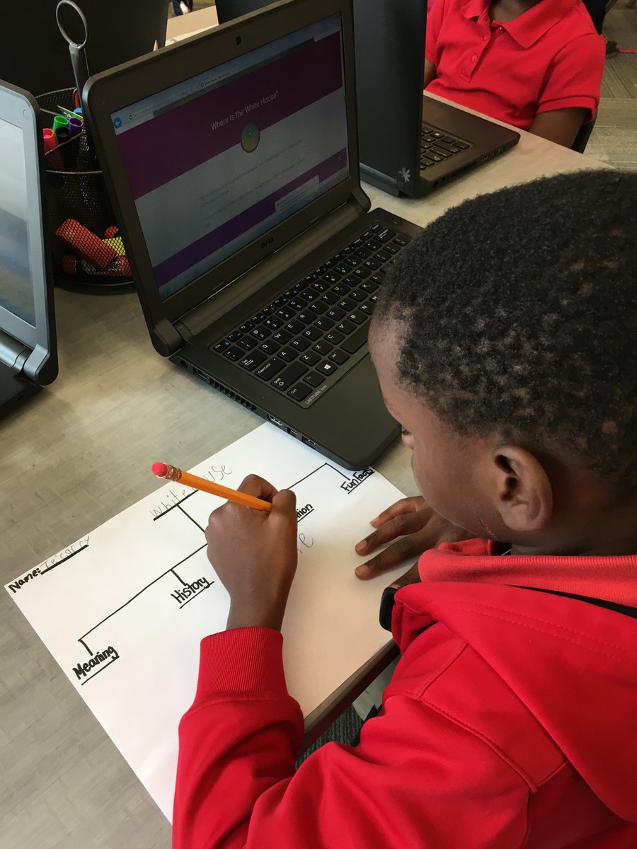 jerniganlib's tweet image. Makerspace + Research + Check-out + Critical Thinking = Collaborative Space in a #futurereadylibrary #mnpslibhack @MNPSLibraries