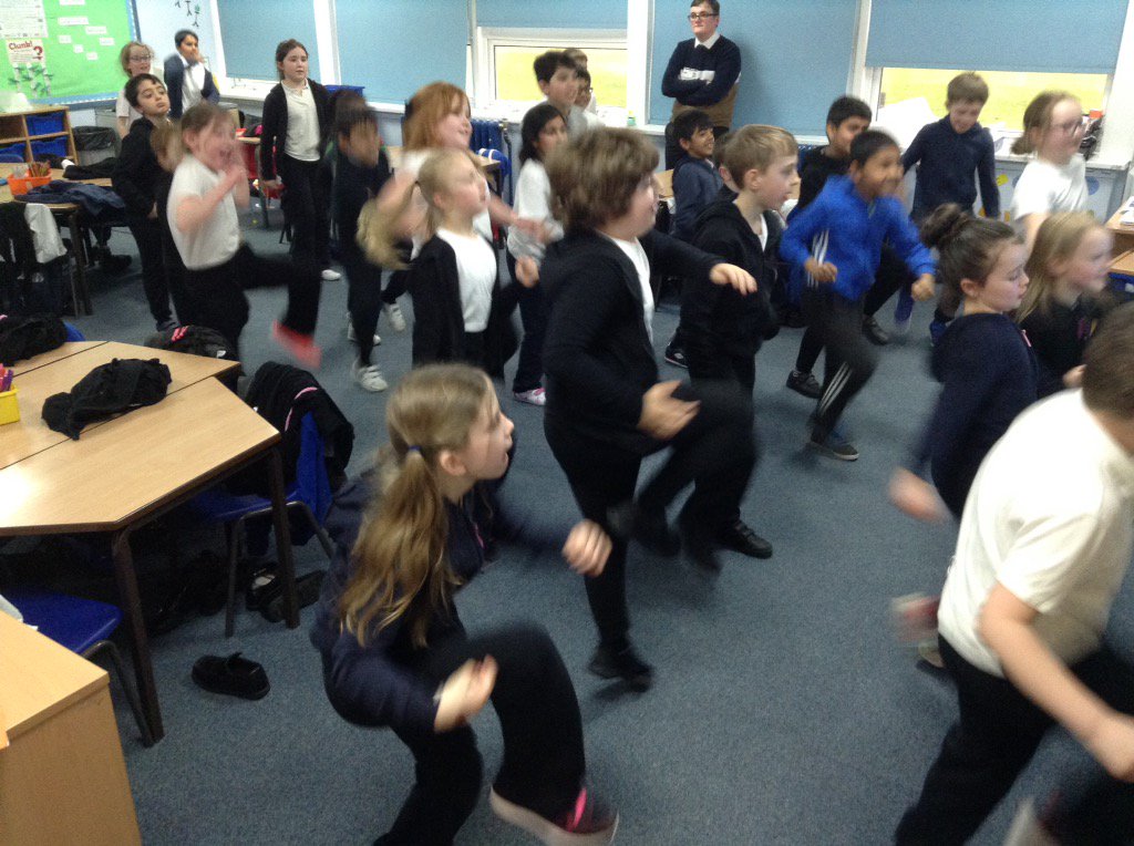 GLPrimary's tweet image. Y3C have been getting some exercise in the classroom today. #active body #activebrain