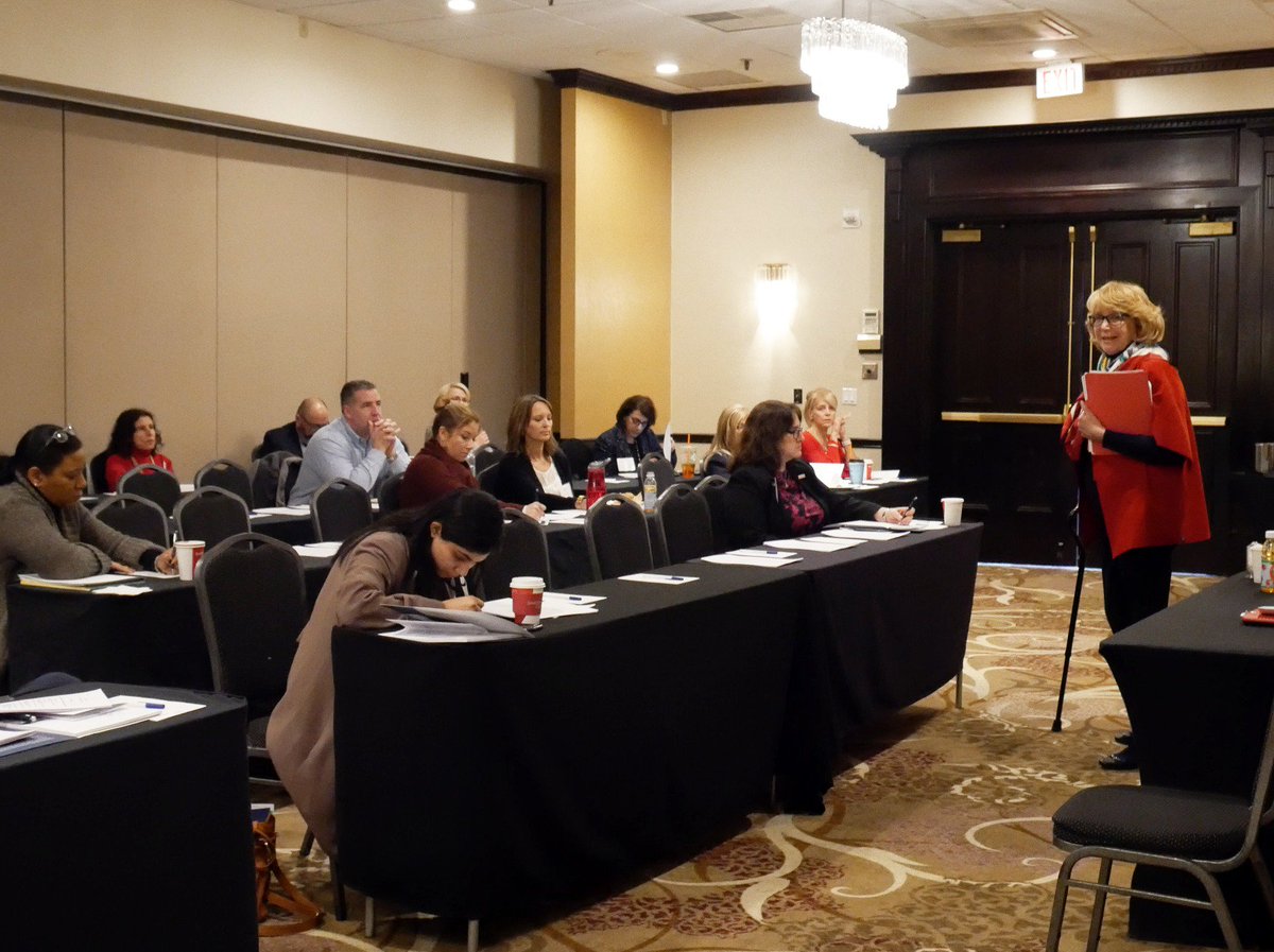 ConnectOneBank's tweet photo. "Know your board!" Thank you to Shelly Wimpfheimer of @communitychest7 for your knowledge on #nonprofit board development. The questions are flowing and Shelly is sharing so much expertise! #CollabCNOB https://t.co/8L4WbF4WLc