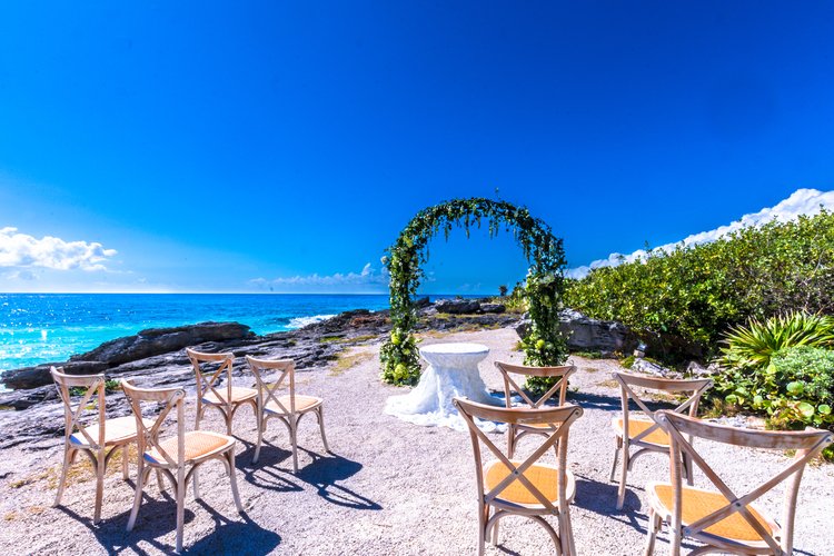 funjetweddings's tweet photo. Reserve your wedding date at Occidental at Xcaret Destination with us by April 30, and receive 20% off on all wedding packages plus an *upgrade* to a Junior Suite. Terms and conditions apply, contact a Concierge for more details. @ohr_tweets #BestInTravel https://t.co/C9STbqZ0l8