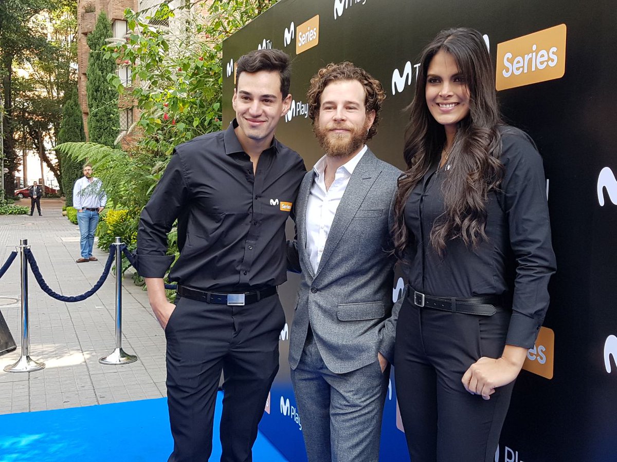 MovistarCo's tweet photo. ¡Estamos con @alvarocervan uno de los actores principales de @lazona ! Vive el estreno este 20 de marzo en @MovistarSeries por Movistar Tv 📆 👀 https://t.co/y7gBMLsjKO