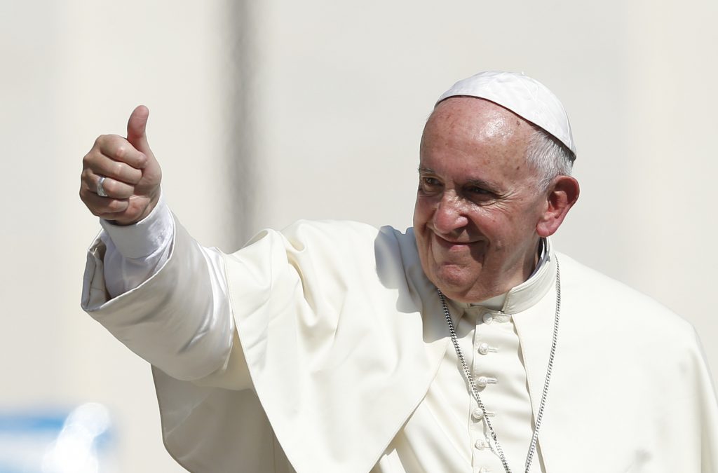 Ove godine obilježavamo petu godinu pontifikata omiljenog pape Franje. Prije točno pet godina jedan od vodećih komunikacijskih stručnjaka Božo Skoko analizirao je komunikacijske smjernice novoizabranog pape Franje koje donosimo na linku: retorika.hr/javni-diskurs/…