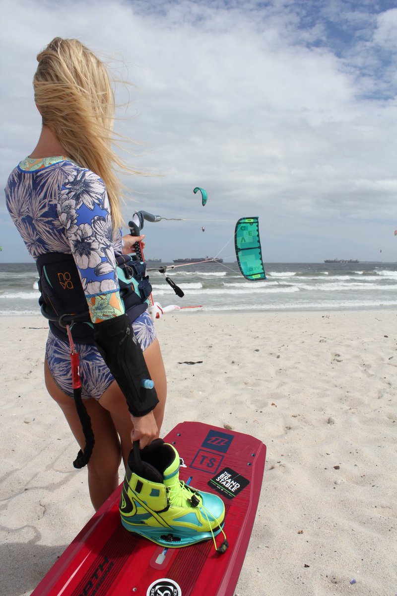 michelleskyh's tweet photo. Wearable Hydration withย Wetsleeve https://t.co/YBFNkVz8XC https://t.co/EFtF56NNmM