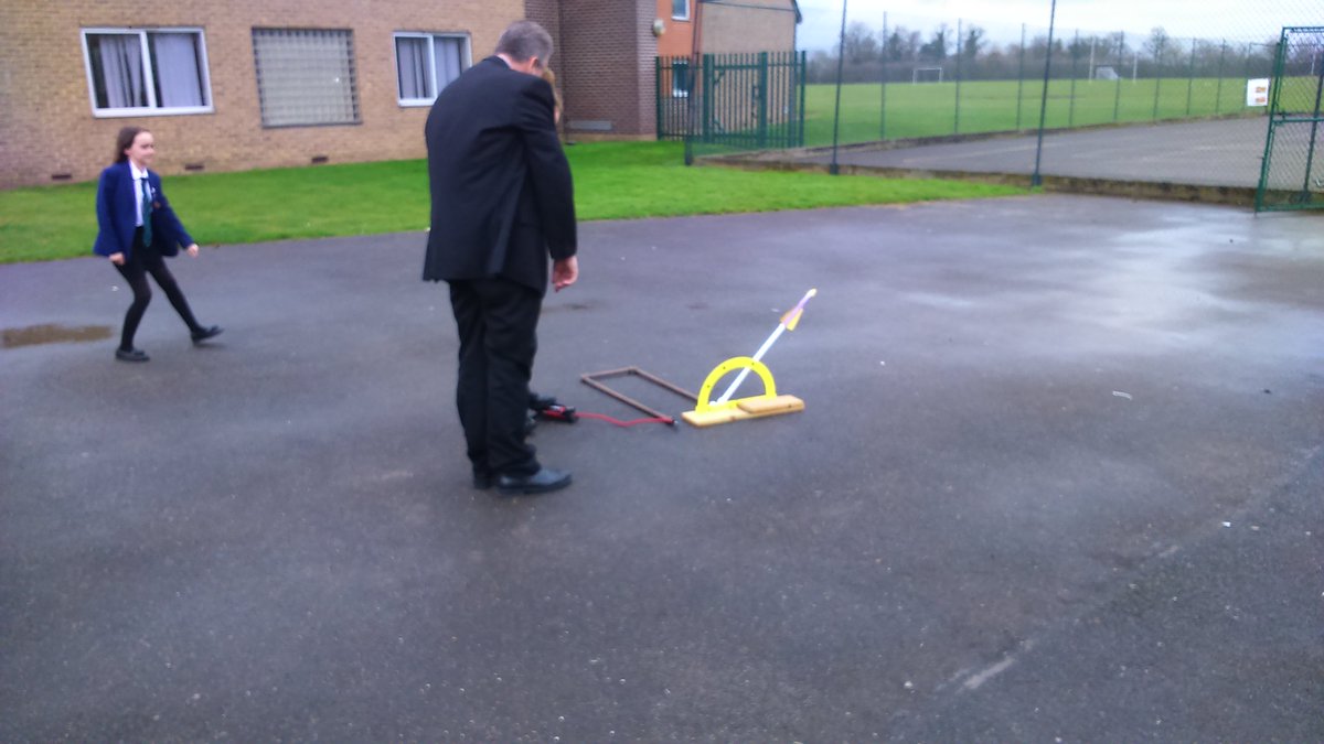 ACScientists's tweet photo. Did you spot these scientists?  And Y7 testing air rockets with Mr Reid and Mr McNamara https://t.co/qT5MSknFQL